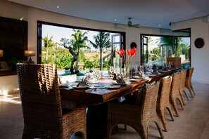 Dining - Bali Villa 1009 – 5-Star Escape Near Beach & Rice Fields (Bali)