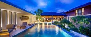 An infinity pool