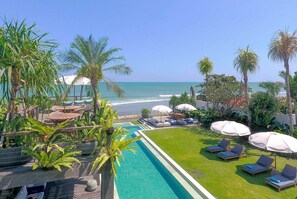 Property grounds - Glamorous Beachside Escape in Seminyak, Bali Villa 1055 (Kuta)