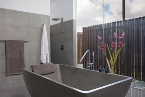 Hair dryer, towels