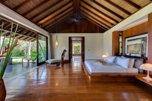 5 室のベッドルーム、アイロン / アイロン台、インターネット、ベッドシーツ