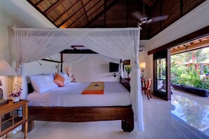 4 bedrooms, iron/ironing board, Internet, bed sheets