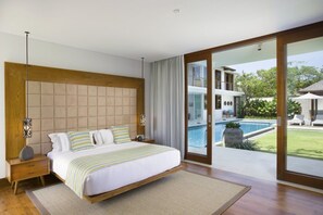 5 bedrooms, iron/ironing board, Internet, bed sheets