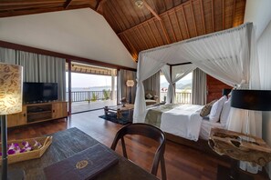 4 bedrooms, iron/ironing board, internet, bed sheets