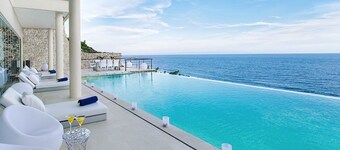 Cliffside Retreat with Pool & Ocean Views – Bali Villa 1065