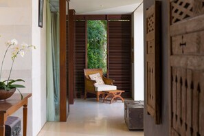 Interior - A Luxurious Oasis Steps from the Shore, Bali Villa 1008 (Bali)