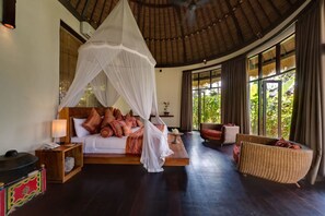 7 bedrooms, iron/ironing board, Internet, bed sheets - Luxury Stay with Private Pool - Bali Villa 1011 (Bali)