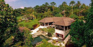 Exterior - 5 Star Villa in Bali, Minutes from the Beach, Bali Villa 1026 (Bali)