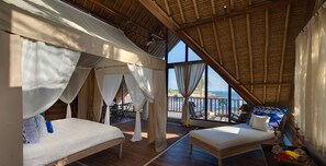 5 bedrooms, iron/ironing board, internet, bed sheets