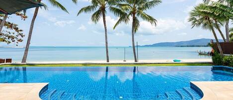 Ääretön uima-allas