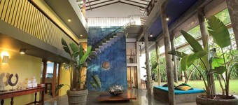 Experience a Luxury Holiday in Sri Lanka while staying in this Beautiful Villa