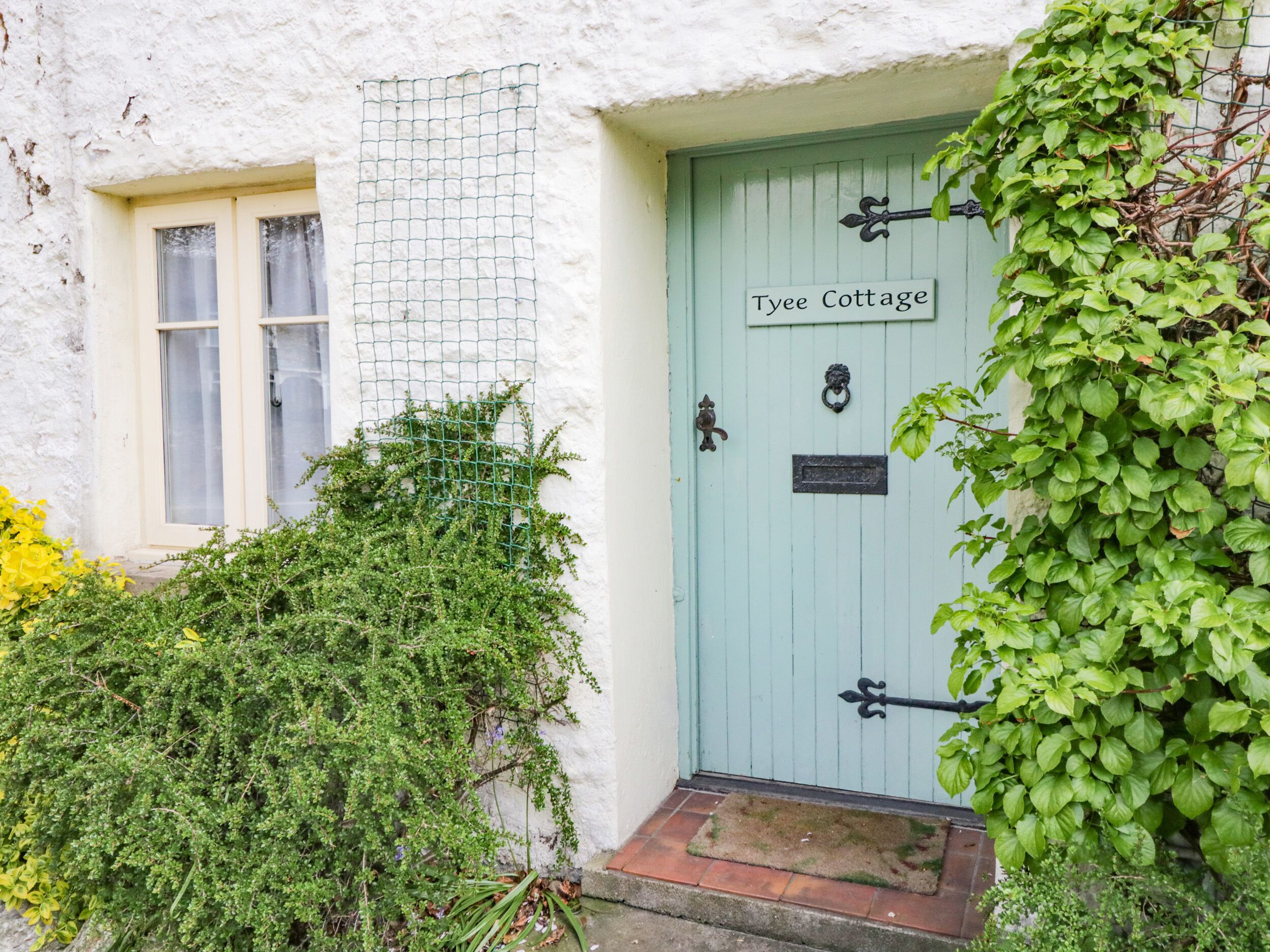 TYEE COTTAGE, country holiday cottage in Burton-In-Kendal