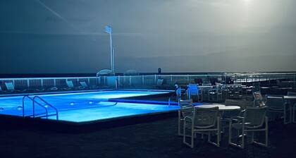 NEWLY renovated OCEANFRONT Condo, quiet with a beach view!