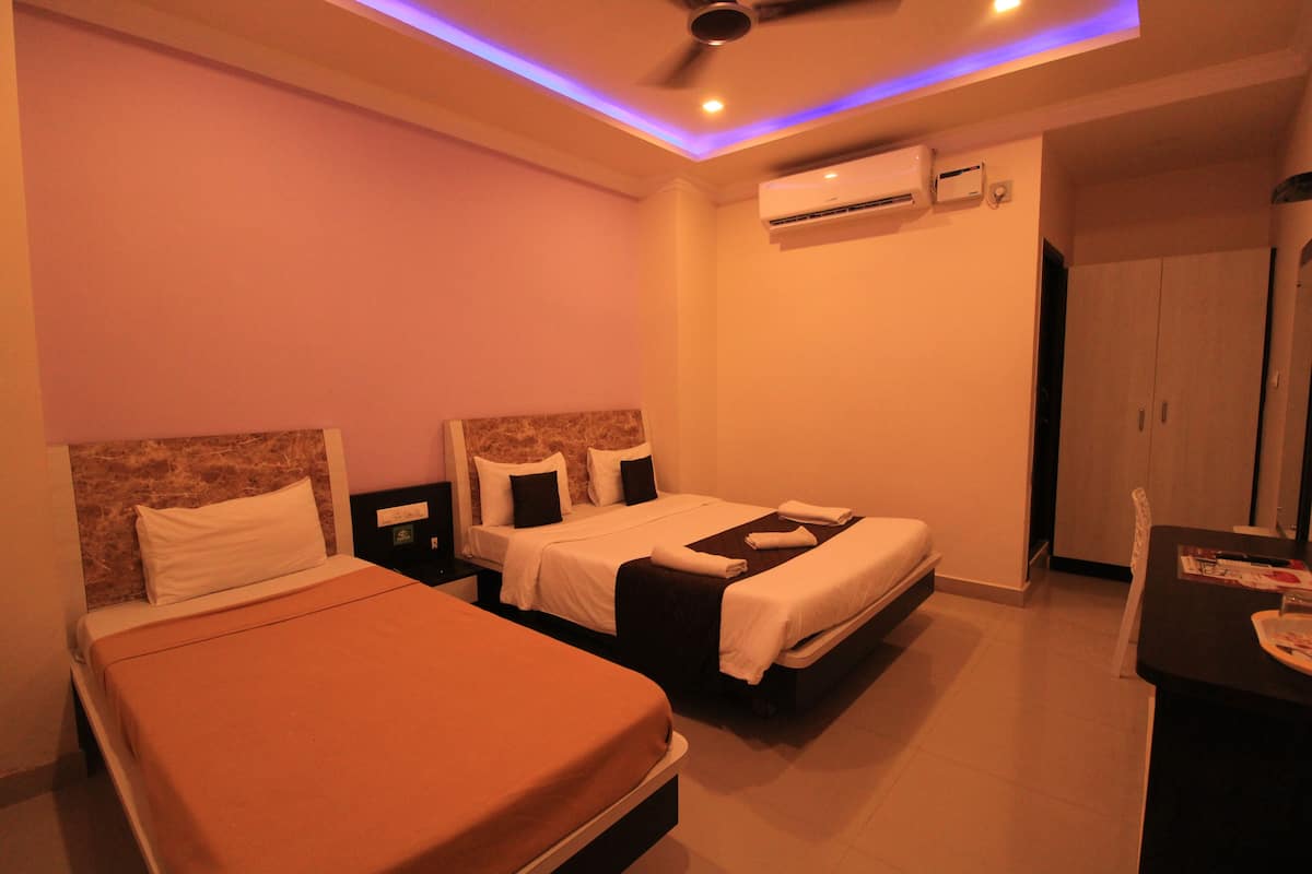 Standard Triple Room | Bed sheets