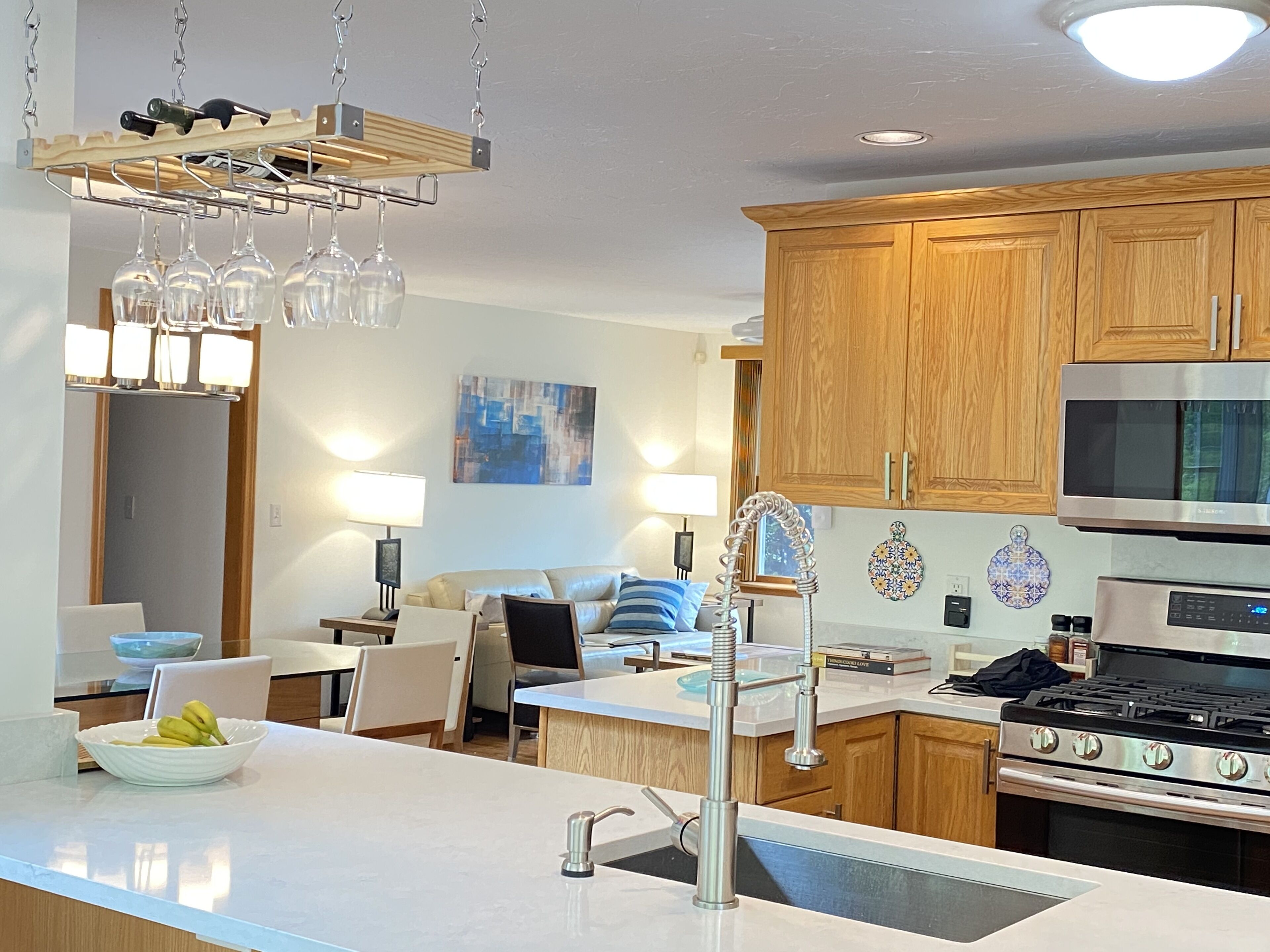 雪櫃、微波爐、焗爐、爐具