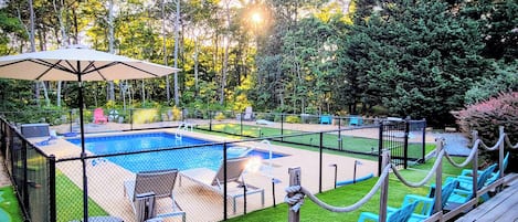 Outdoor pool, a heated pool