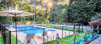 Modern Cape, Private Heated Salt Water Pool, Minutes to Beaches/Golf/Lakes