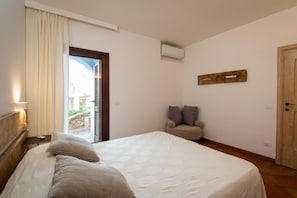 1 bedroom, iron/ironing board, WiFi