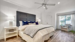 2 bedrooms, iron/ironing board, free WiFi, bed sheets - ⭐Screened Porch- Beach Access-Lush Landscaping & Pools-Blue Willow Cottage⭐ (Destin)