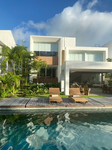 Casa Bossa, Design "foot in the sand"