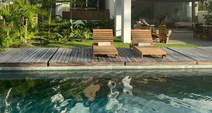 Casa Bossa, Design "foot in the sand"