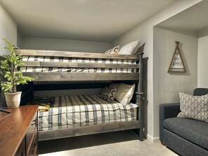 3 chambres, bureau, fer et planche Ă repasser, Wi-Fi gratuit