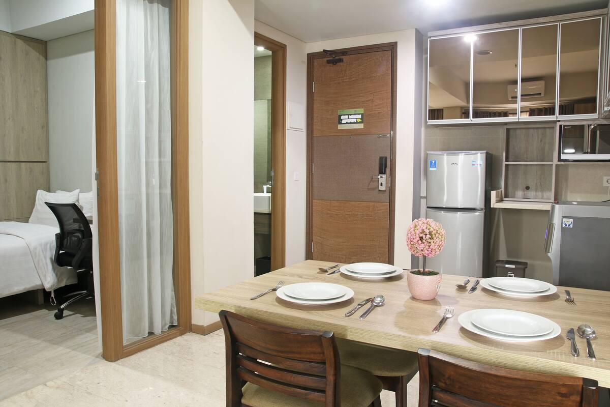 Executive Apartment, 2 Bedrooms, Non Smoking, City View | Private kitchenette