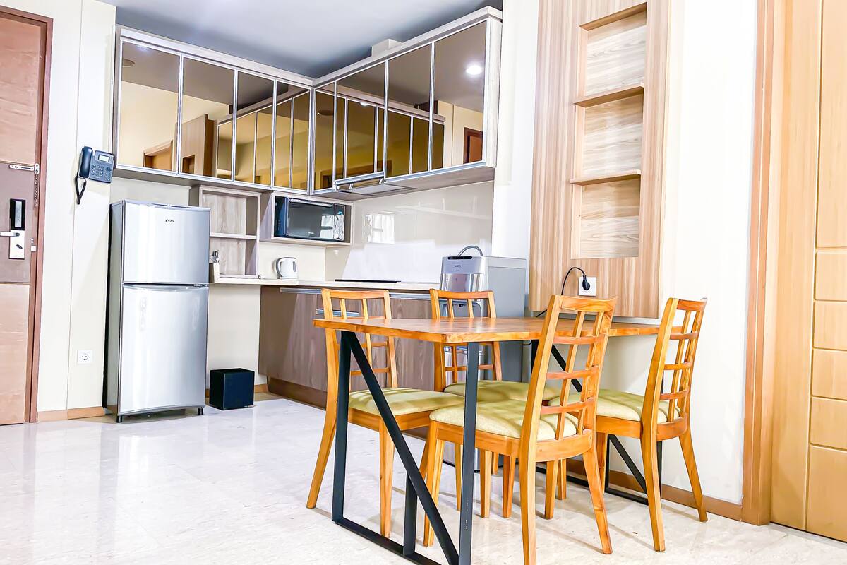 Executive Apartment, 3 Bedrooms, Non Smoking, Garden View | Private kitchenette