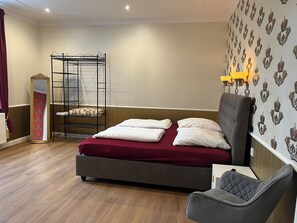 2 chambres, lit de bébé portatif, accès au Wi-Fi (inclus)