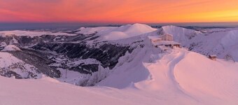 Ski-in/ski-out apartment with 2 bedrooms and ski locker