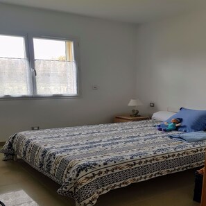 3 Schlafzimmer, Bügeleisen/Bügelbrett, kostenloses WLAN, Bettwäsche