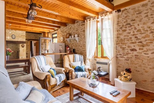 Maison de Charme à la Campagne, Avec Piscine Privée