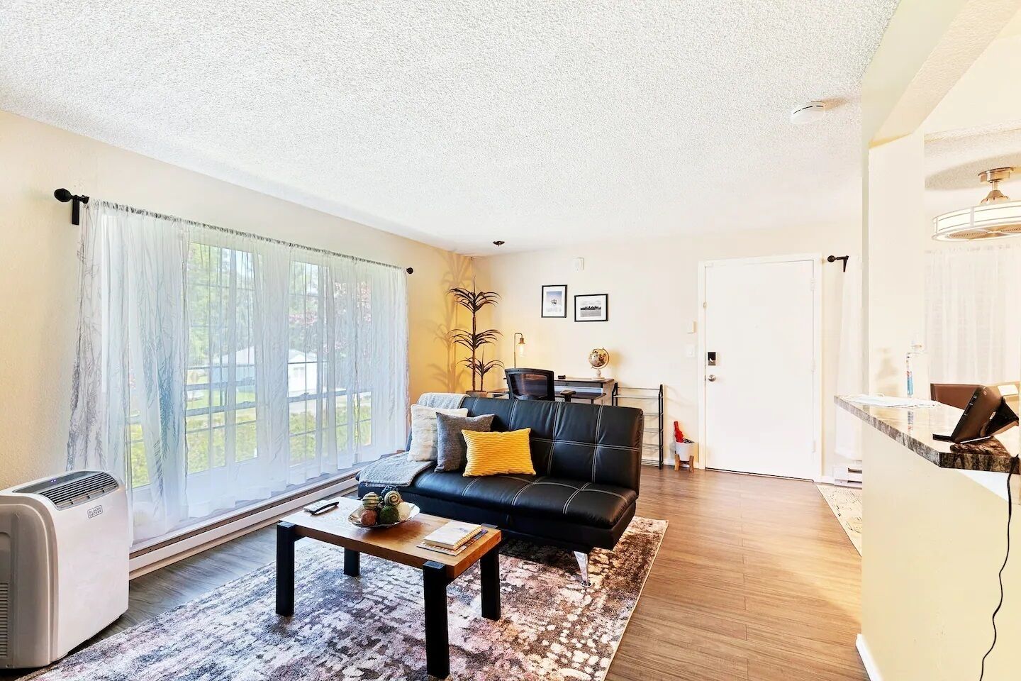 Perfect Private Getaway in Seattle's Southside!