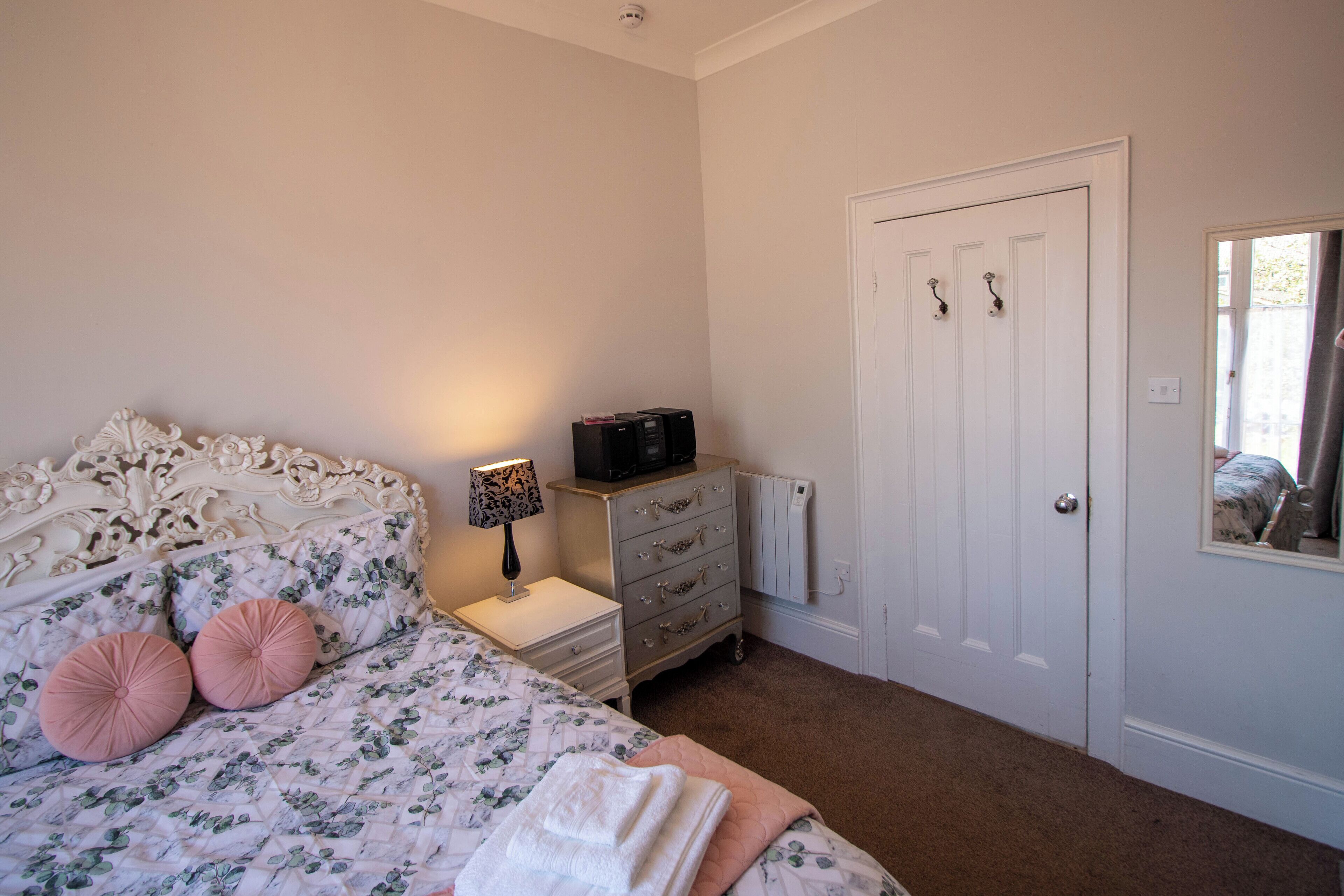 bedroom (1)