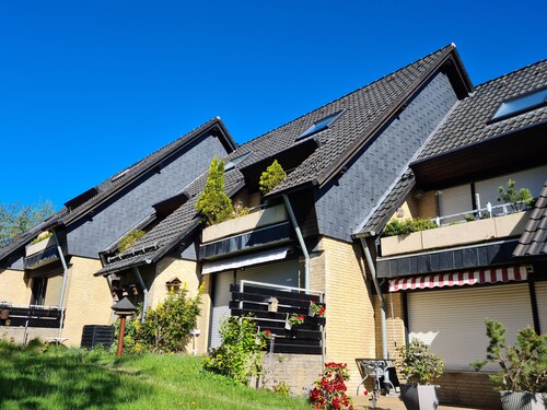 NEW! Oasis of peace on two floors with sun and charm 