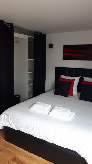 2 Schlafzimmer, Bügeleisen/Bügelbrett, Reisekinderbett, kostenloses WLAN