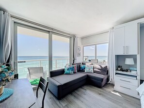 Smart-TV, Tischtennisplatte