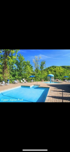 Piscine extérieure