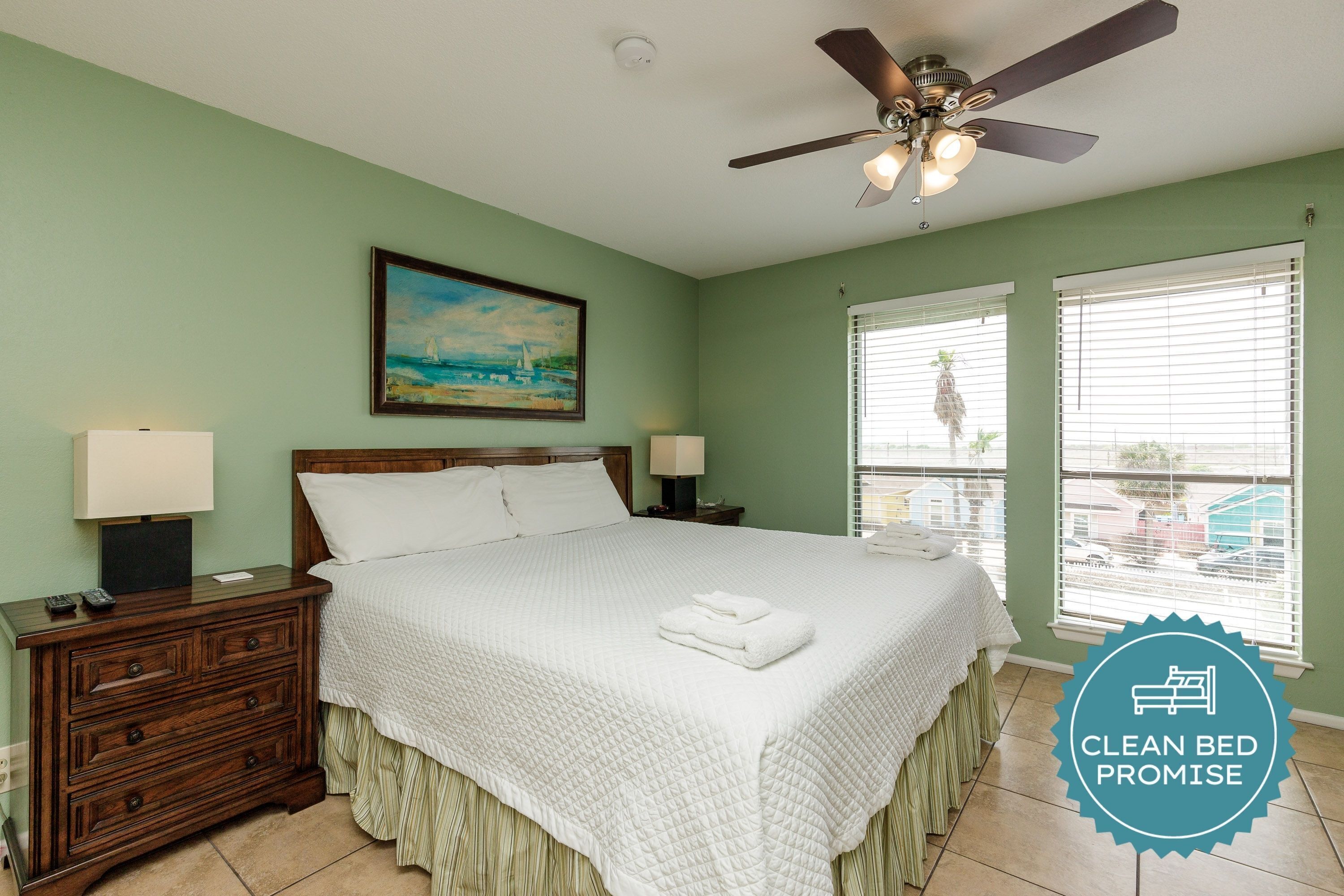 Enjoy A Comfortable Winter Stay In This Fully Provisioned Property.