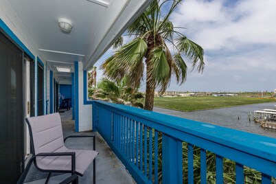Waterfront Condo with Pool, Hot Tub, Boat Slip & Endless Relaxation