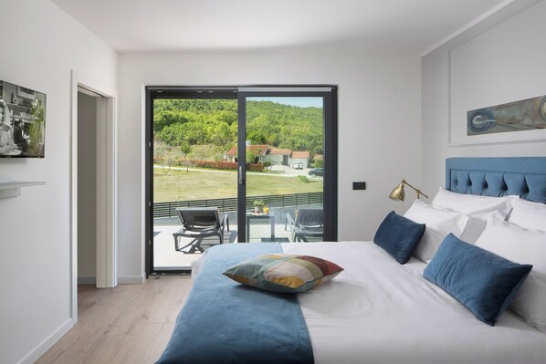 4 Schlafzimmer, Bügeleisen/Bügelbrett, WLAN, Bettwäsche