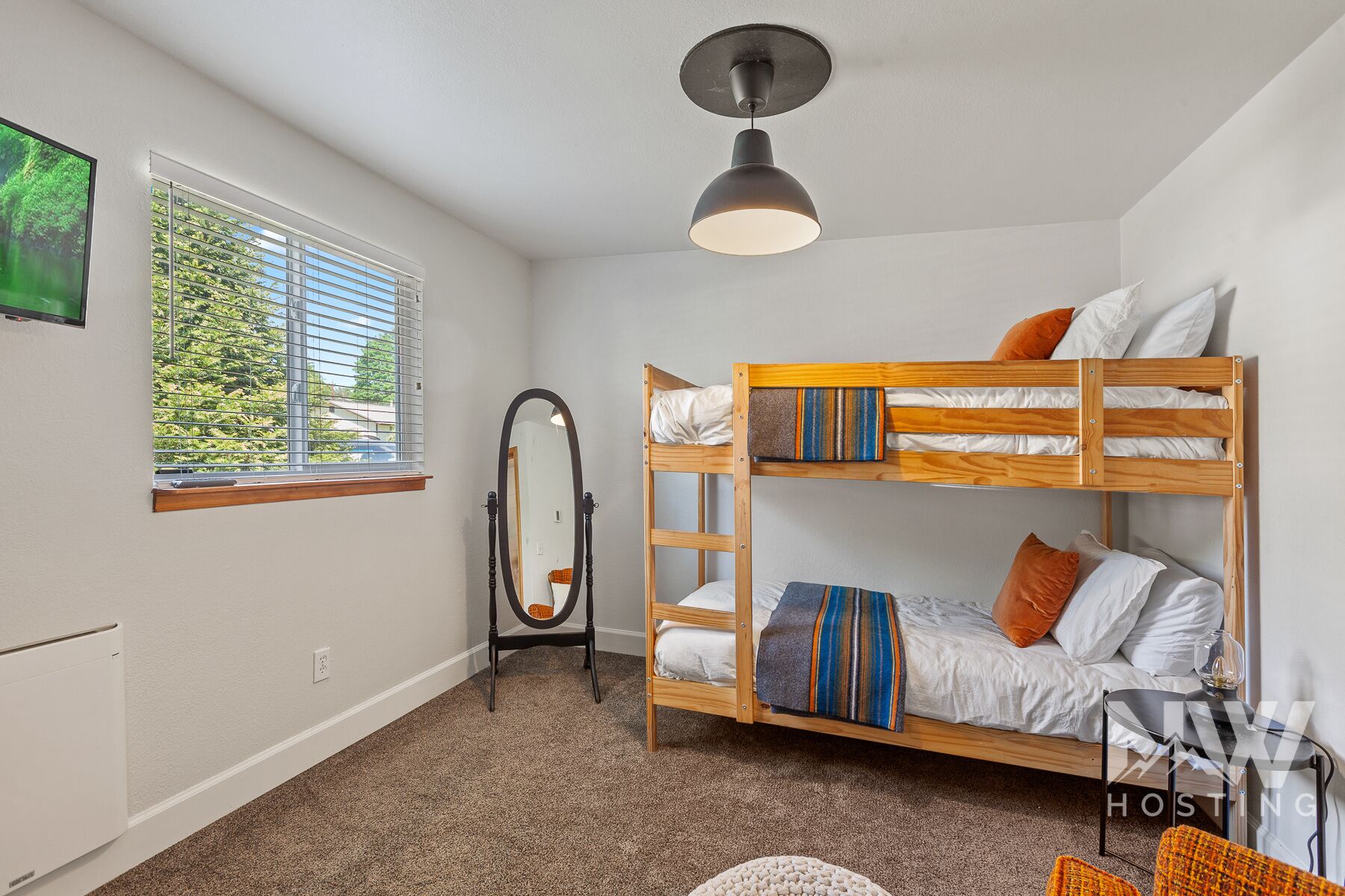 Coeur d'Alene | Charming Family Getaway | Sleeps 6