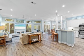 Interior - Tivoli 5298 - Renovated Ground-Floor Condo, Community Pool, Near The Beach! (Sandestin)