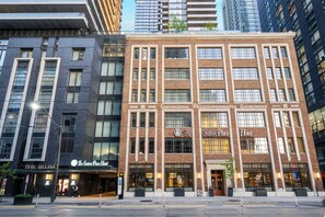 Exterior - The Sutton Place Hotel Toronto (Toronto)