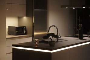 Fridge, microwave, oven, stovetop