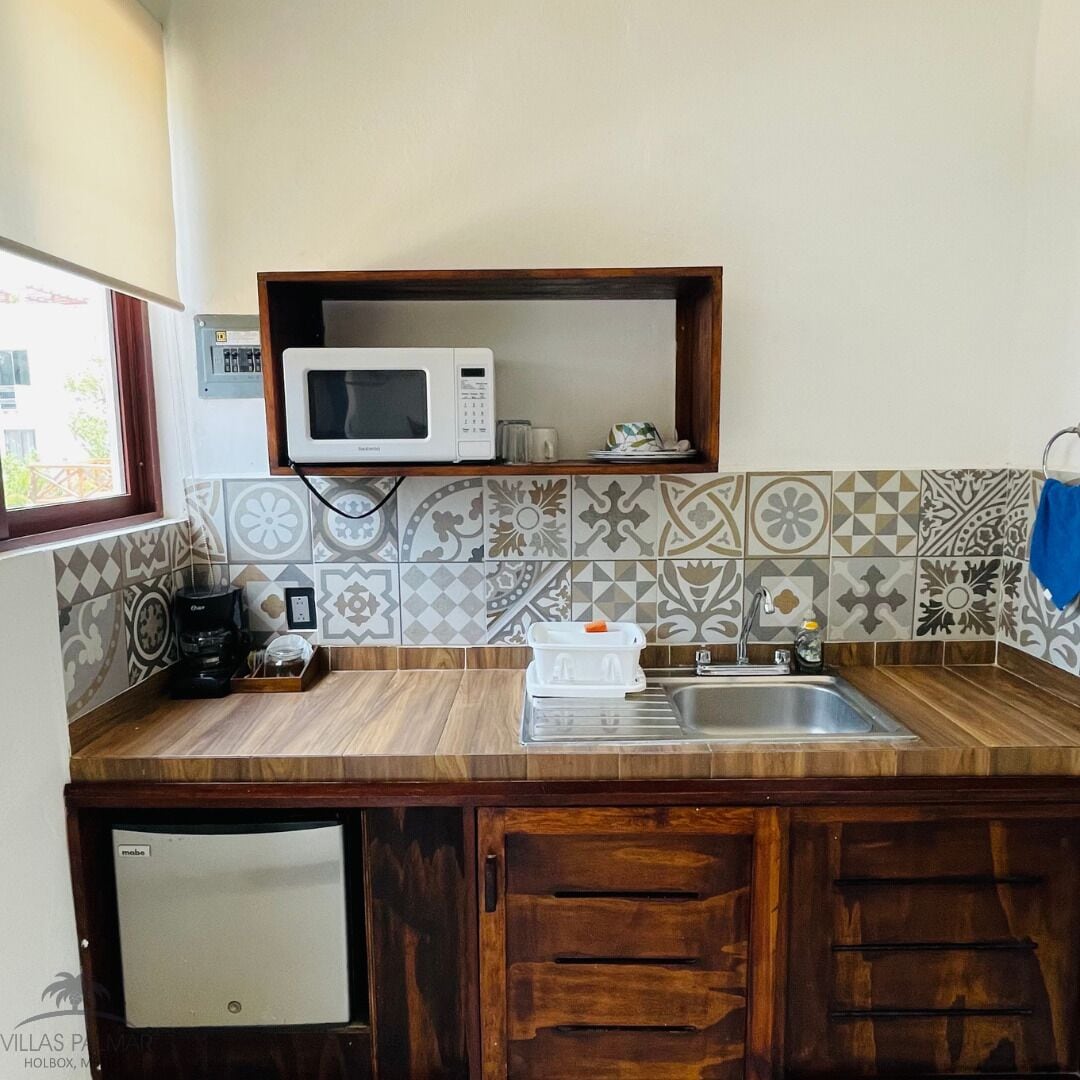 grand double room | private kitchenette | mini-fridge, microwave, coffee/tea maker, cookware/dishes/utensils