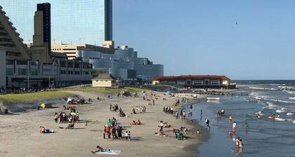 BEACH BLOCK - NEW LUXURY CASINO