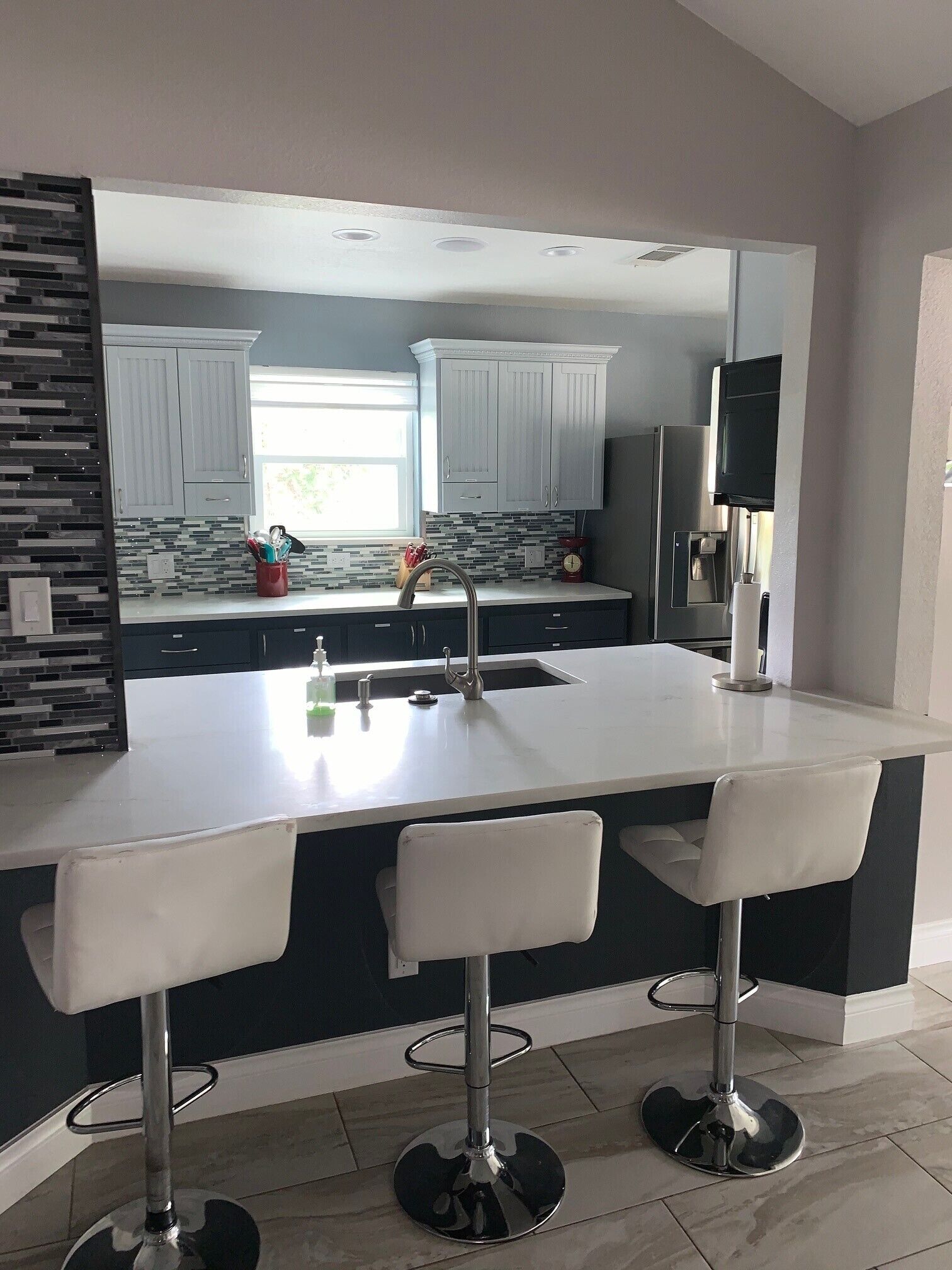 LOCATION- LOCATION- LOCATION- CLEAN 10 Min Walk to DR Round Rock.  Austin in 20.