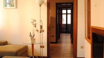 Jeux vidéo, lecteur de DVD, livres