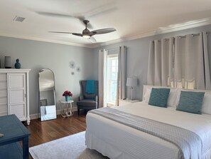 4 Schlafzimmer, Schreibtisch, Bügeleisen/Bügelbrett, kostenloses WLAN